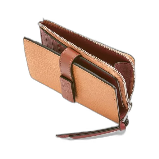Slim compact wallet in soft grained calfskin