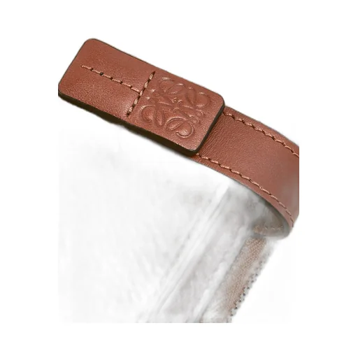 Slim compact wallet in soft grained calfskin