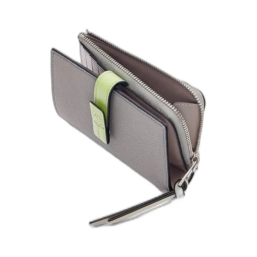 Slim compact wallet in soft grained calfskin
