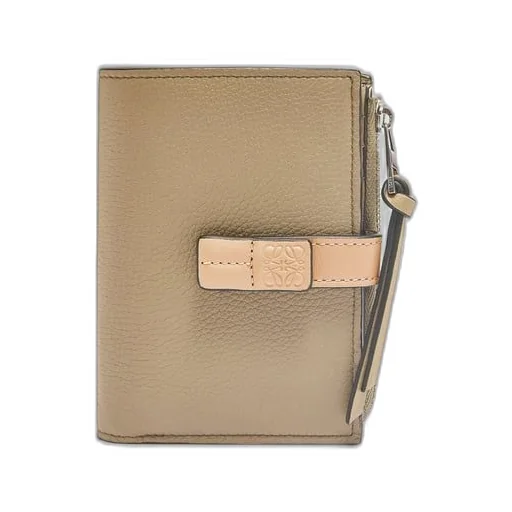 Slim compact wallet in soft grained calfskin