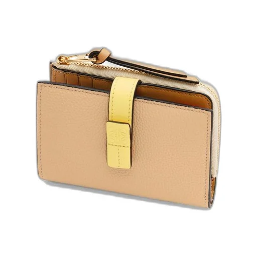 Slim compact wallet in soft grained calfskin