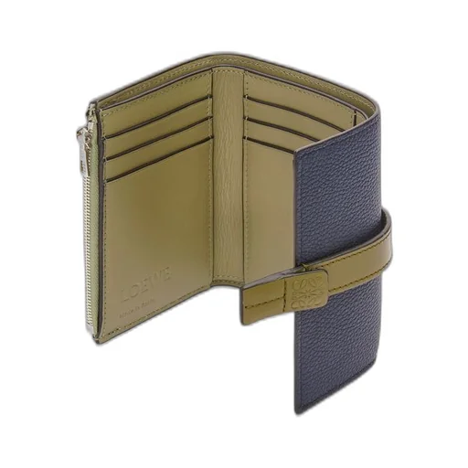 Small vertical wallet in soft grained calfskin