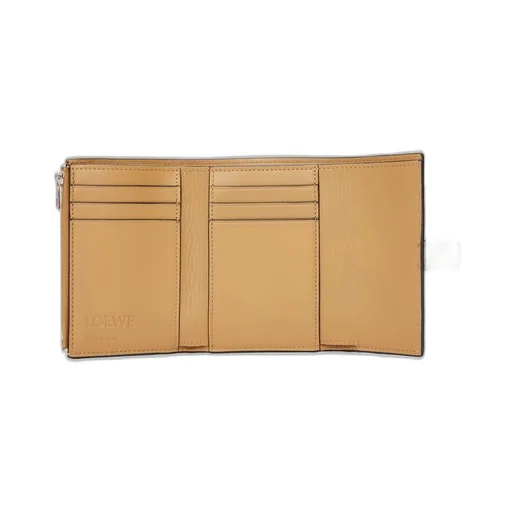 Small vertical wallet in soft grained calfskin