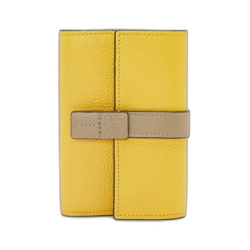Small vertical wallet in soft grained calfskin