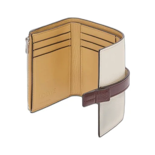 Small vertical wallet in soft grained calfskin