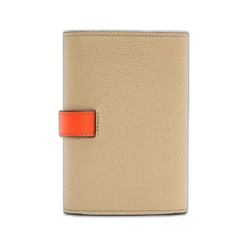 Small vertical wallet in soft grained calfskin