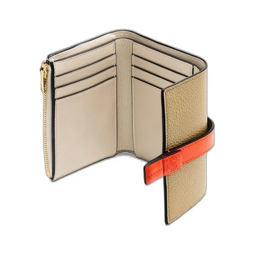 Small vertical wallet in soft grained calfskin