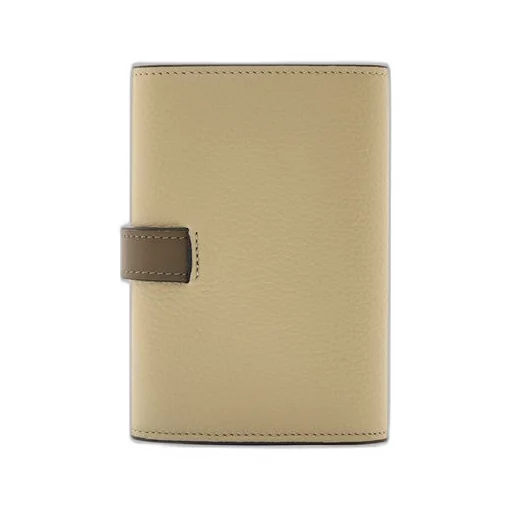 Small vertical wallet in soft grained calfskin