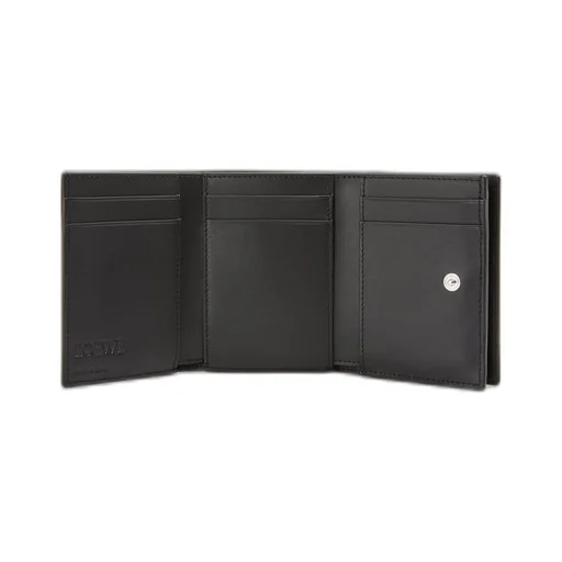 Trifold wallet in soft grained calfskin