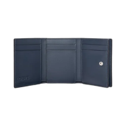 Trifold wallet in soft grained calfskin