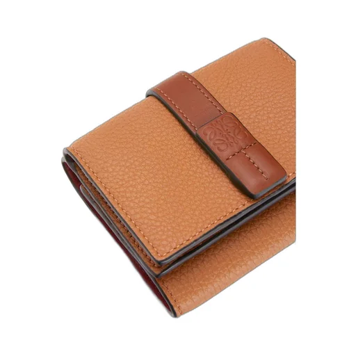 Trifold wallet in soft grained calfskin