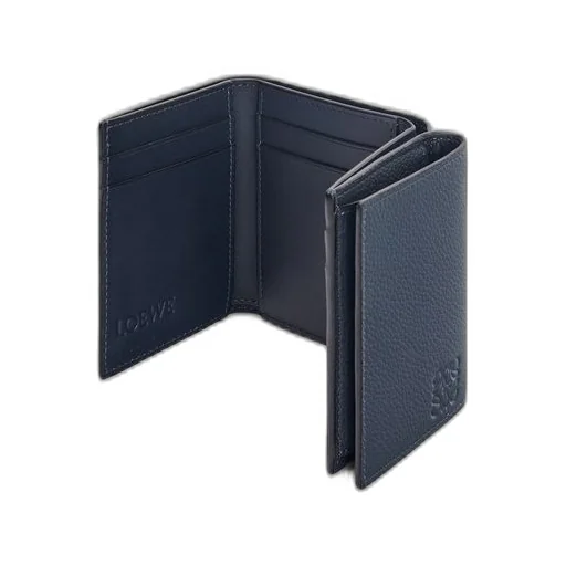 Trifold wallet in soft grained calfskin