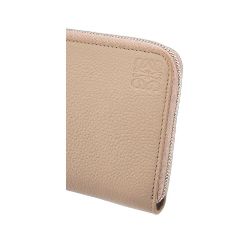 Zip around wallet in soft grained calfskin