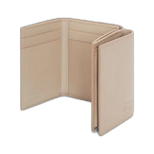 Trifold wallet in soft grained calfskin