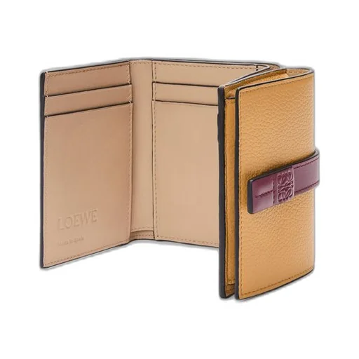 Trifold wallet in soft grained calfskin