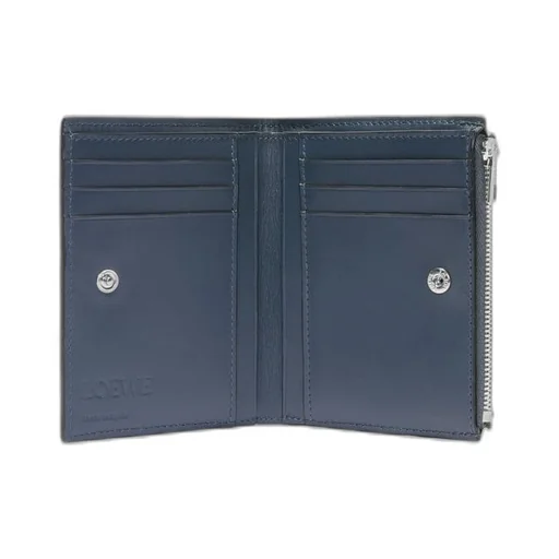 Slim compact wallet in soft grained calfskin