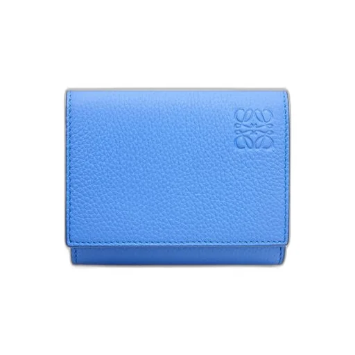 Trifold wallet in soft grained calfskin