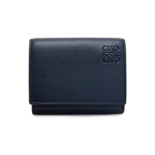 Trifold wallet in soft grained calfskin