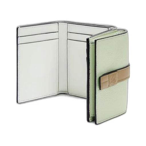 Trifold wallet in soft grained calfskin