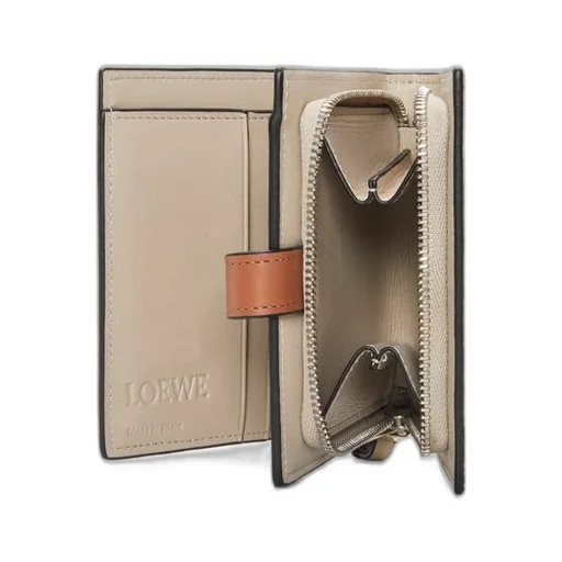 Compact zip wallet in soft grained calfskin