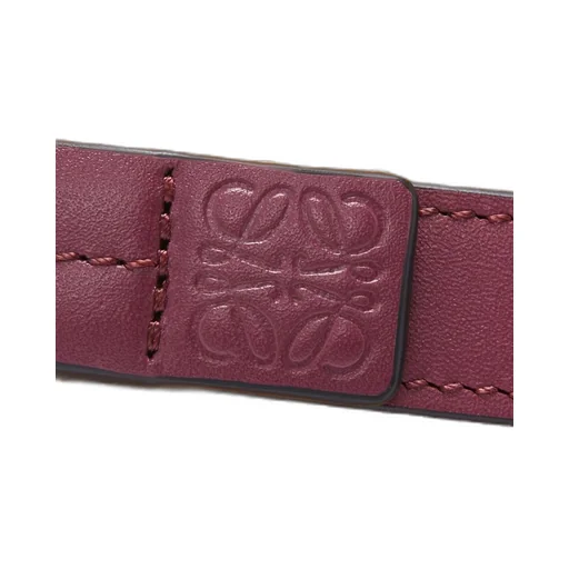 Compact zip wallet in soft grained calfskin