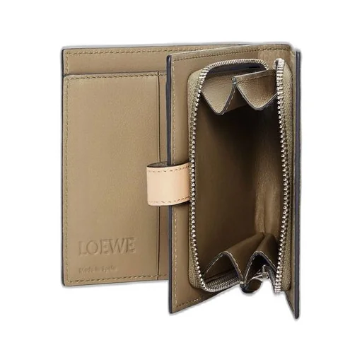 Compact zip wallet in soft grained calfskin