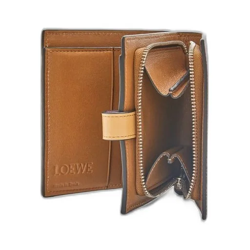 Compact zip wallet in soft grained calfskin
