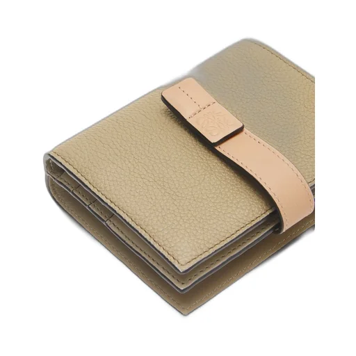 Compact zip wallet in soft grained calfskin