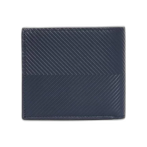 Bifold wallet in textured classic calfskin