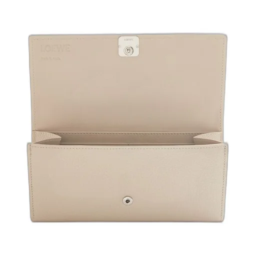 Anagram continental wallet in pebble grain calfskin