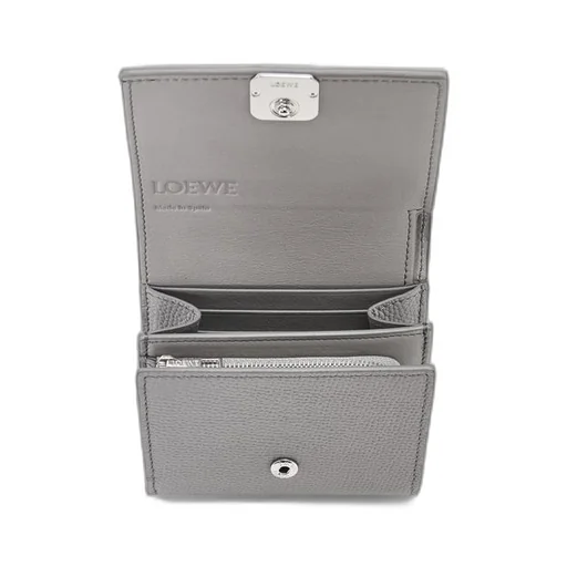 Anagram compact flap wallet in pebble grain calfskin