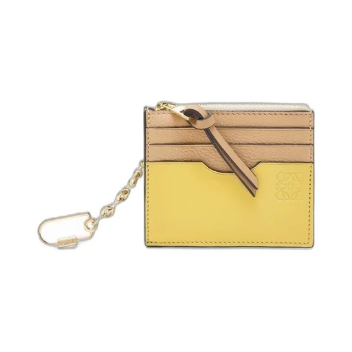 Square cardholder in soft grained calfskin with chain