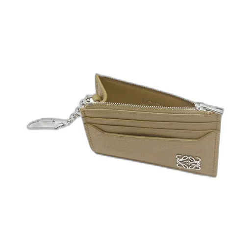 Anagram square cardholder in pebble grain calfskin with chain