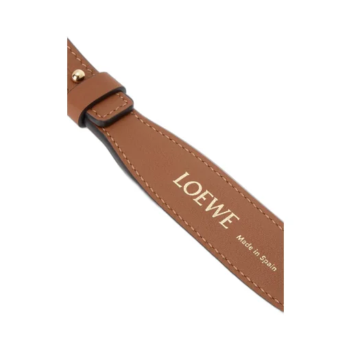Branded short strap in classic calfskin