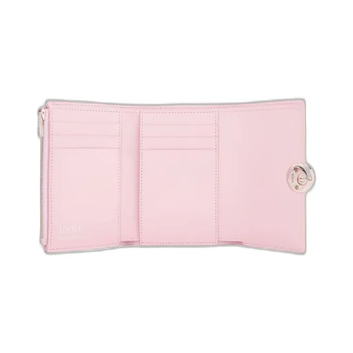 Pebble small vertical wallet in shiny nappa calfskin