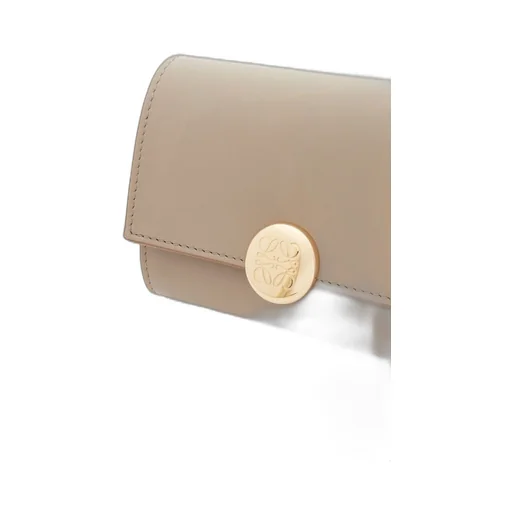 Pebble small vertical wallet in shiny nappa calfskin