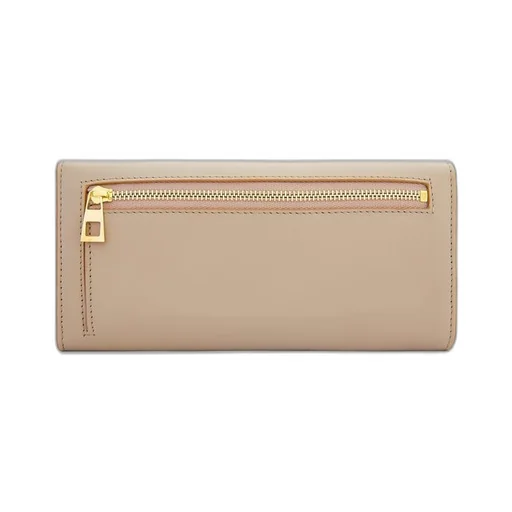 Pebble continental wallet in shiny nappa calfskin