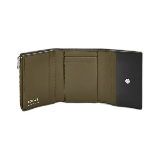 Trifold zip wallet in shiny nappa calfskin