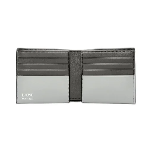 Bifold wallet in shiny nappa calfskin