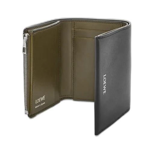 Trifold zip wallet in shiny nappa calfskin