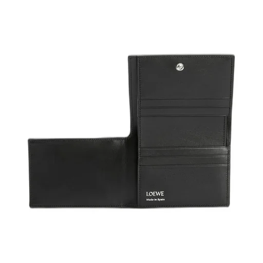 Folded wallet in shiny nappa calfskin