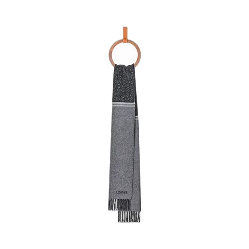 Scarf in wool and cashmere