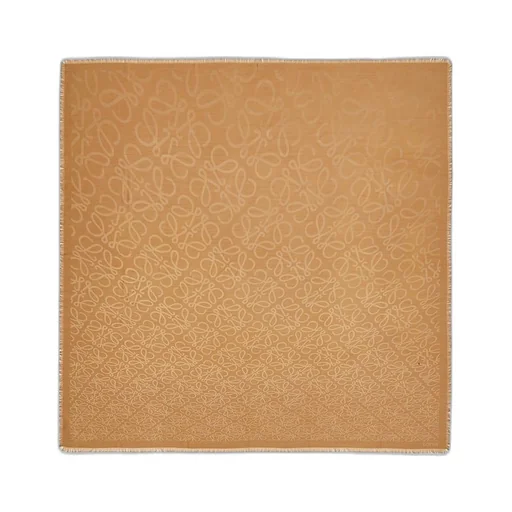 Scarf in silk and wool