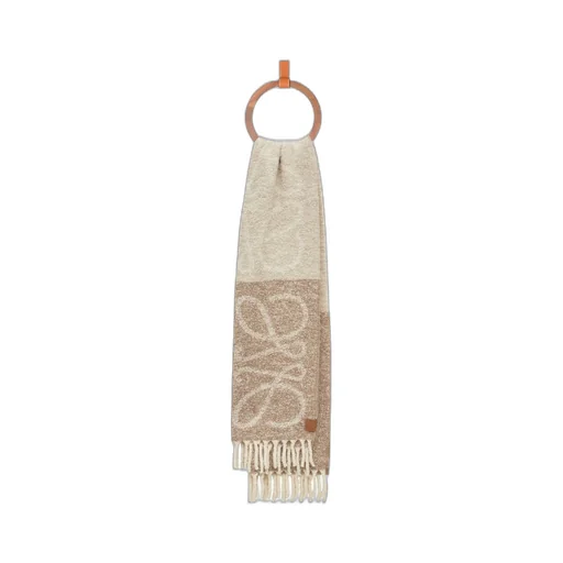 Anagram scarf in alpaca and wool