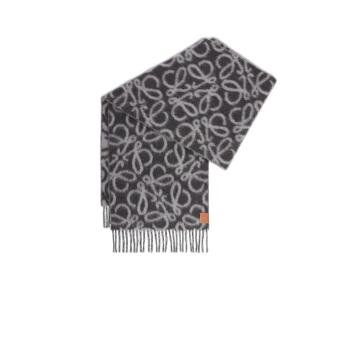 Anagram scarf in alpaca and wool