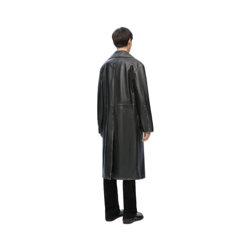 Double breasted coat in nappa calfskin