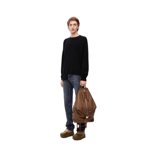 Asymmetric sweater in wool
