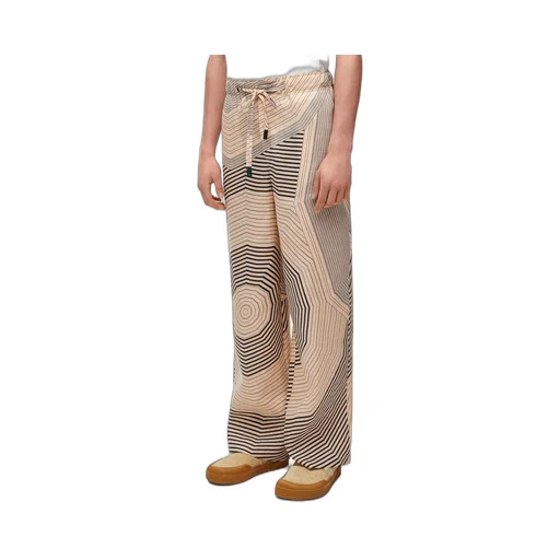 Trousers in linen