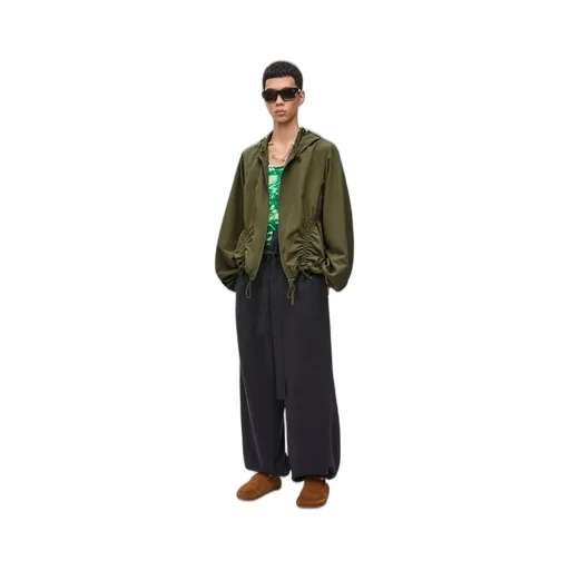 Hooded jacket in technical shell