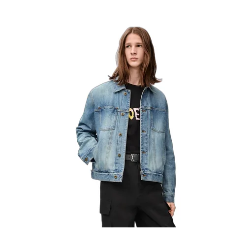 Trucker jacket in denim
